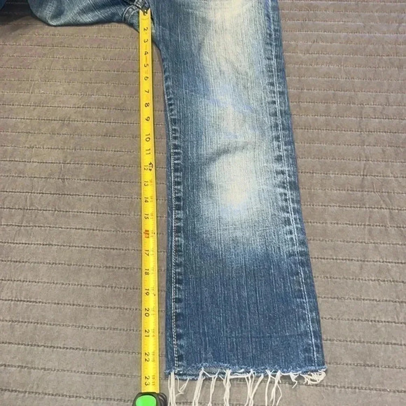 Lucky Brand Button Fly Distressed Denim Jeans Raw Hem Size 26 - Picture 5 of 9